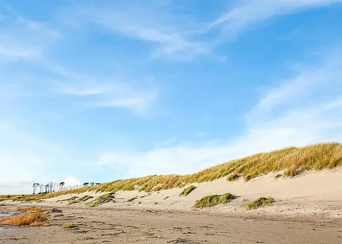 3 Bedroom Beautiful In Feriehus *