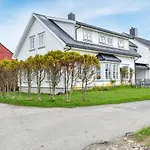 Feriehus 3 Bedroom Beautiful In *